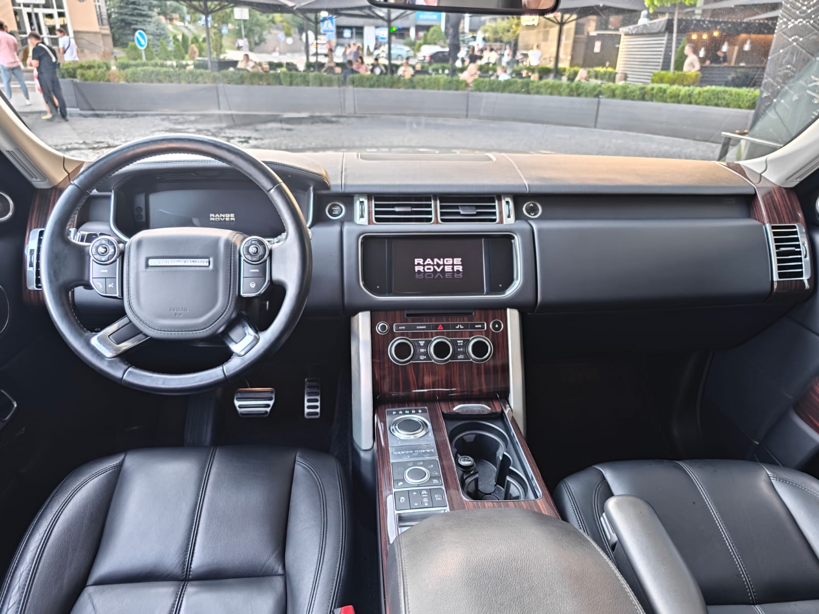 RANGE ROVER    .