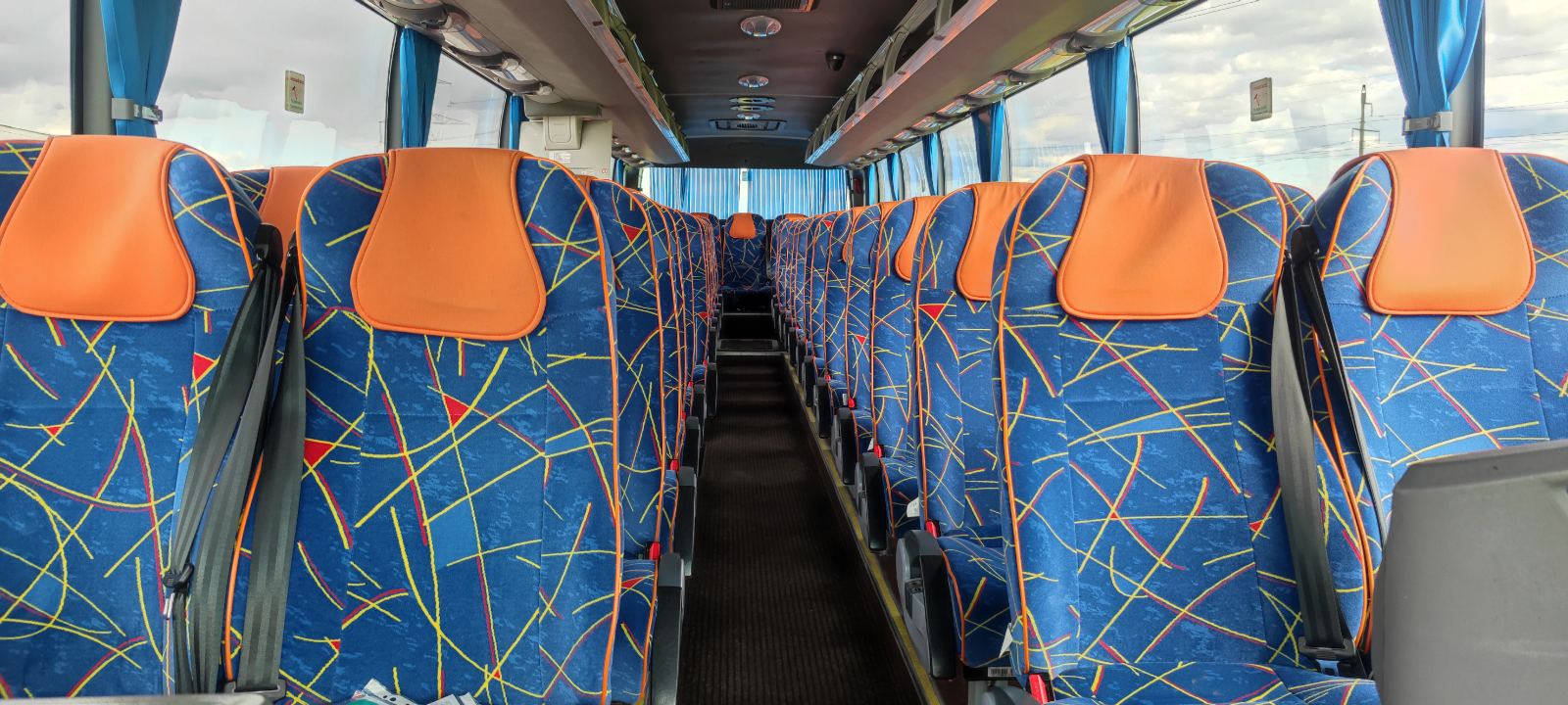 noviy-avtobus-youtong-arenda-minsk-perevozka-passagirov