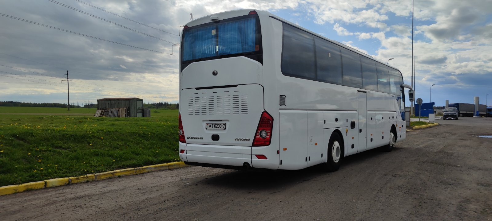 noviy-avtobus-youtong-arenda-minsk-perevozka-passagirov