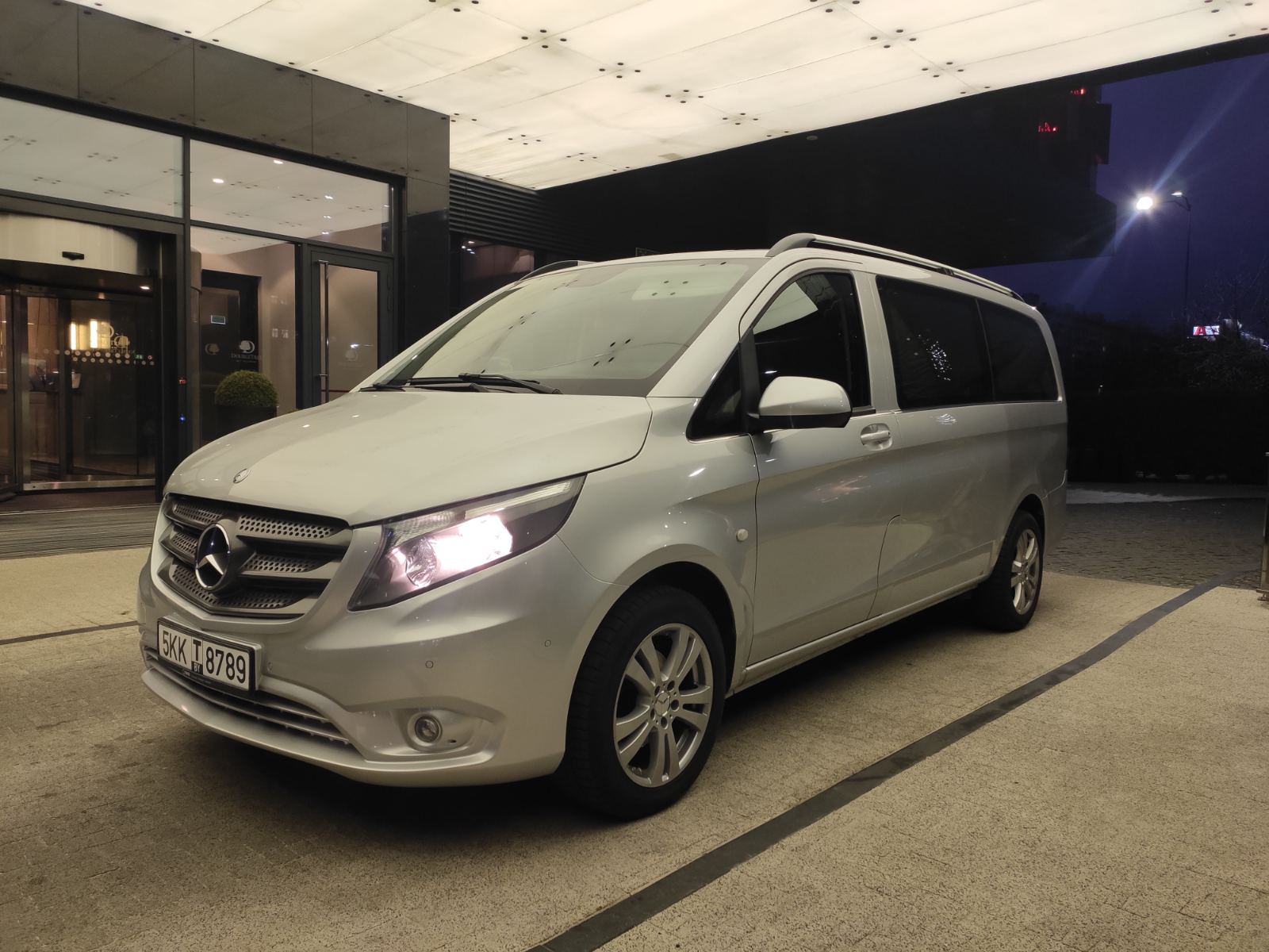 mikroavtobus bez voditelya prokat minsk