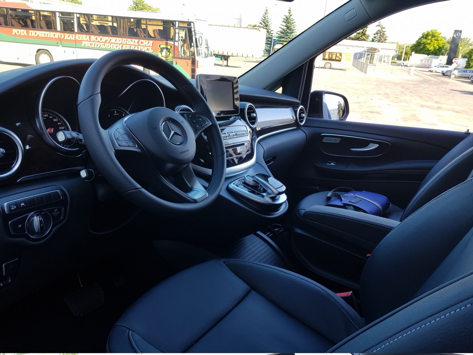 mercedes v class arenda nedorogo minsk